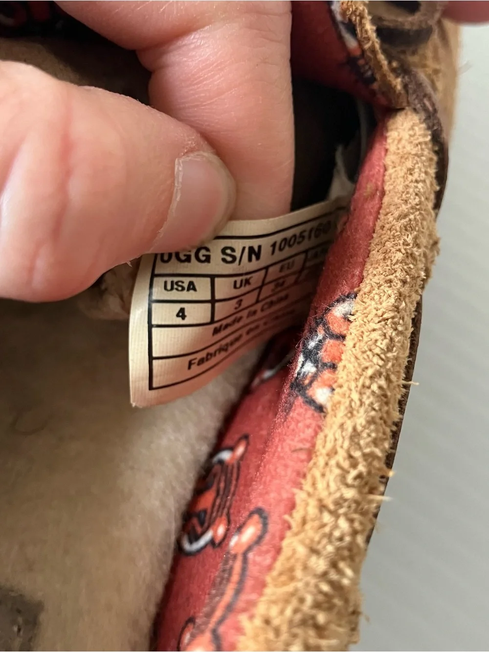 UGG Dakota Suede Moccasin Slippers Chestnut Brown Size 4